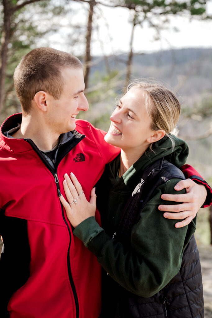 Romantic proposal photography at Red River Gorge – Jake and Mallory’s engagement story."